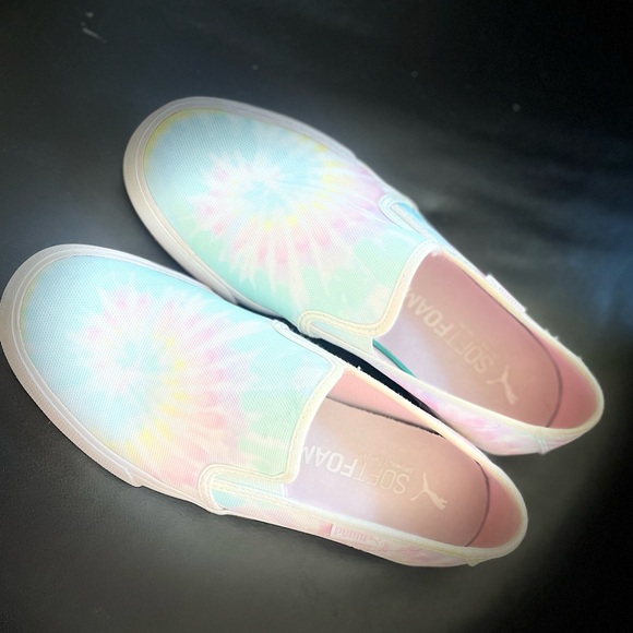 Puma Bari Slip On SoftFoam Tie Dye Canvas Sneaker Shoes - Picture 4 of 9